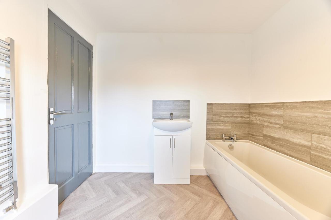 Вилла Maddison House, Beautiful New Renovated 5Bed House Blyth  Экстерьер фото